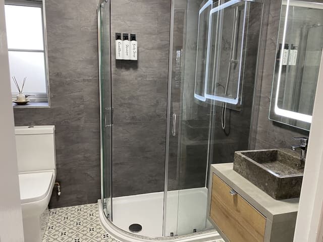 Double Room, Ensuite