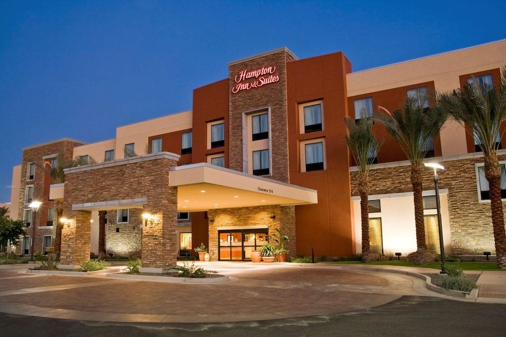 Hampton Inn and Suites Chandler - Fashion Center1