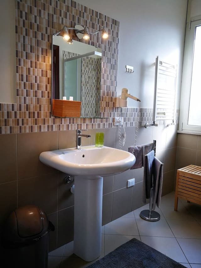 Design Triple Room, Ensuite, City View (Flavia)
