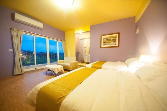 Comfort House, 4 Bedrooms, Balcony, Mountain View