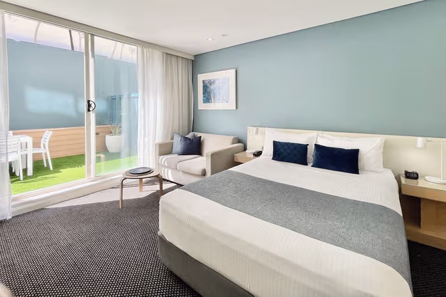 Deluxe Studio with Courtyard
