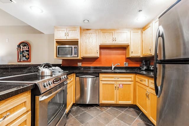 1-Bedroom Condominium - King