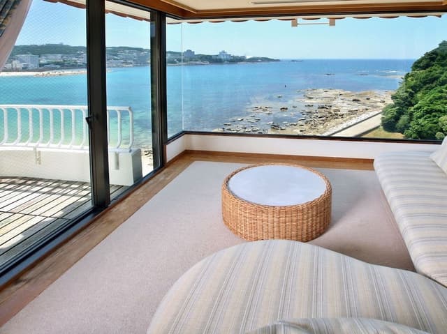 Royal Floor VIP Room with Ocean View - Non-Smoking