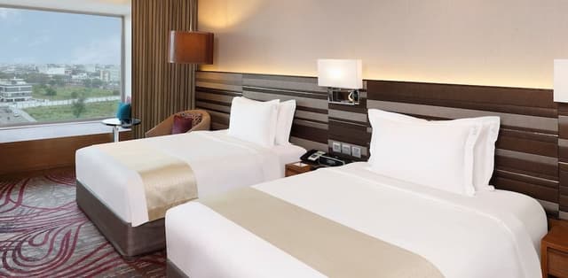 Standard Room, 2 Twin Beds, City View