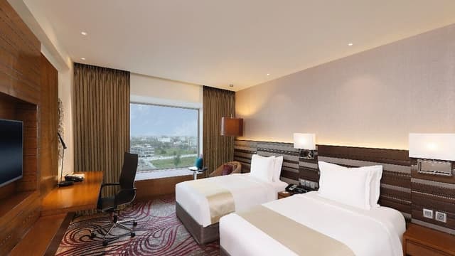Standard Room, 2 Twin Beds, City View