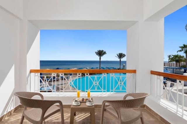Family Room with Sea View
