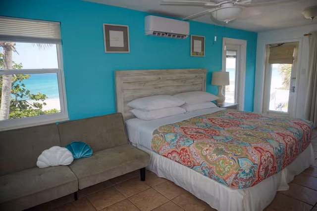 King Waterview with Private Balcony, No Pets Allowed