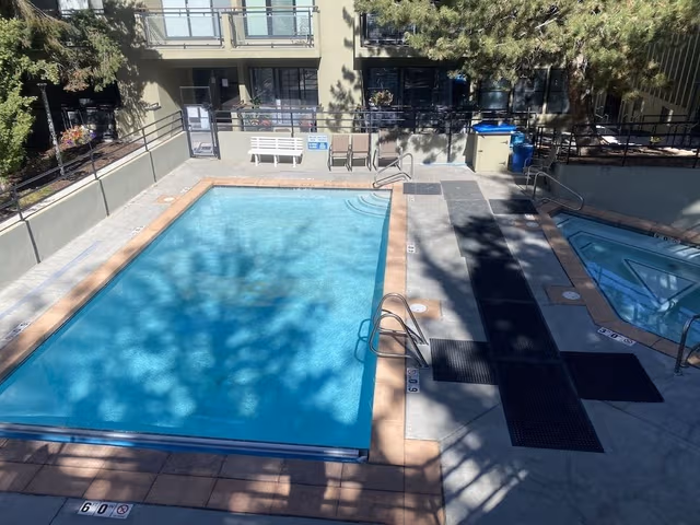 Condo, 2 Bedrooms