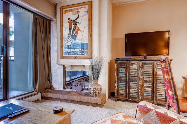 Condo, 1 Bedroom