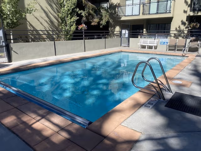 Condo, 2 Bedrooms