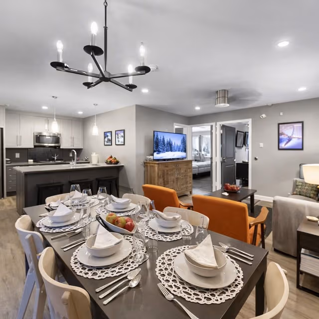 Condo, 2 Bedrooms