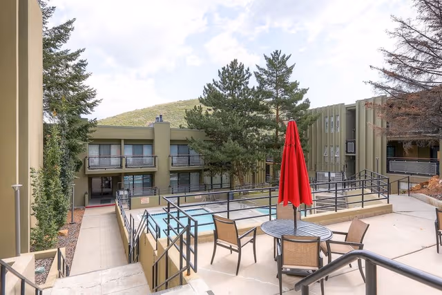 Condo, 1 Bedroom