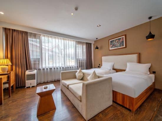 Guestroom - 4-Person Occupancy