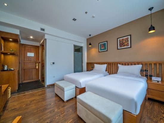 Deluxe 2-bed Room