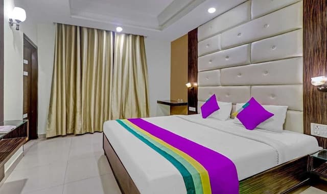 Executive Room
