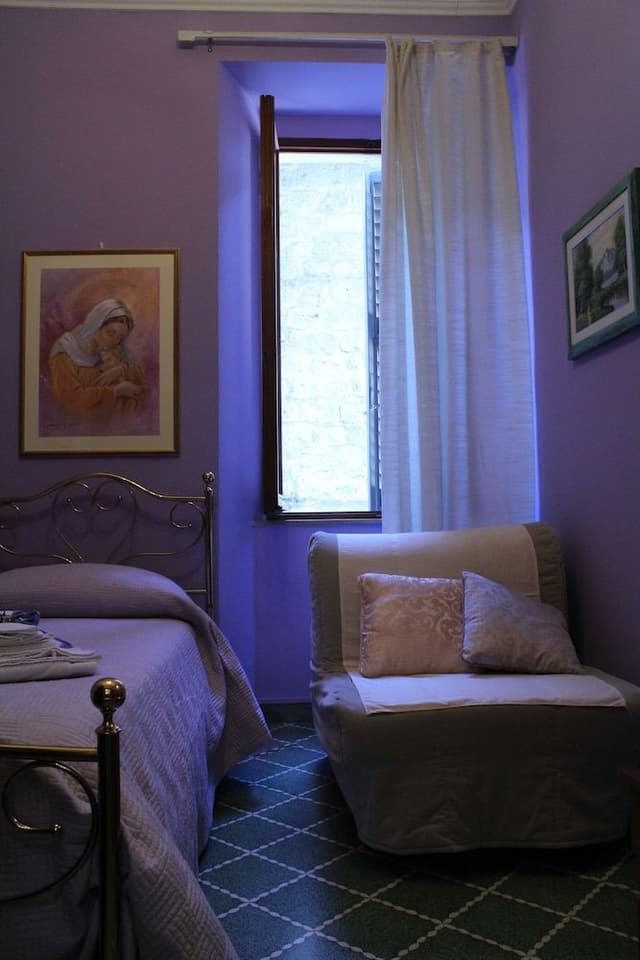 Single Room, Private Bathroom (external)