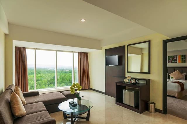 Executive Suite