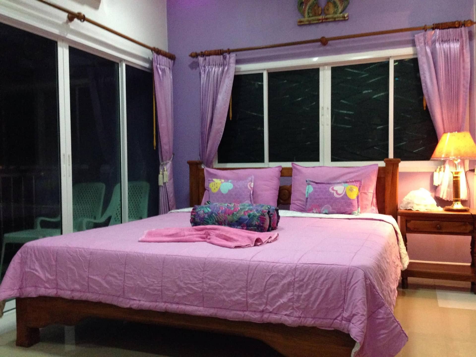 โรงแรมสายรุ้ง ซีวิว โรงแรมสายรุ้ง ซีวิว
