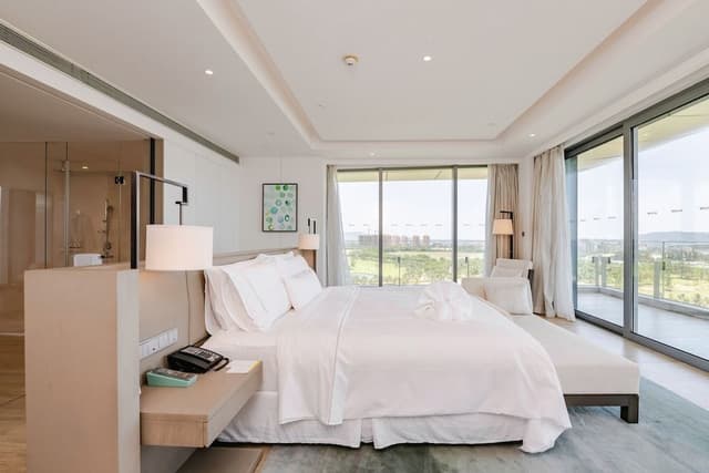 Suite, 1 Bedroom, Balcony, Golf View