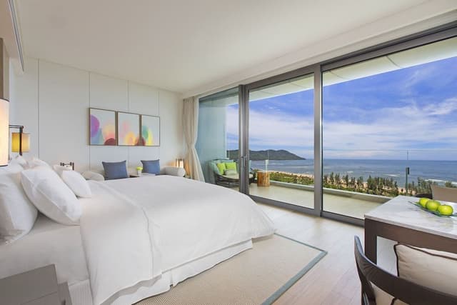 Room, 1 King Bed, Balcony, Ocean View