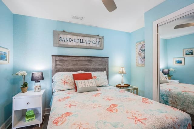 Condo (Minorga Sand Dollar on the Key)