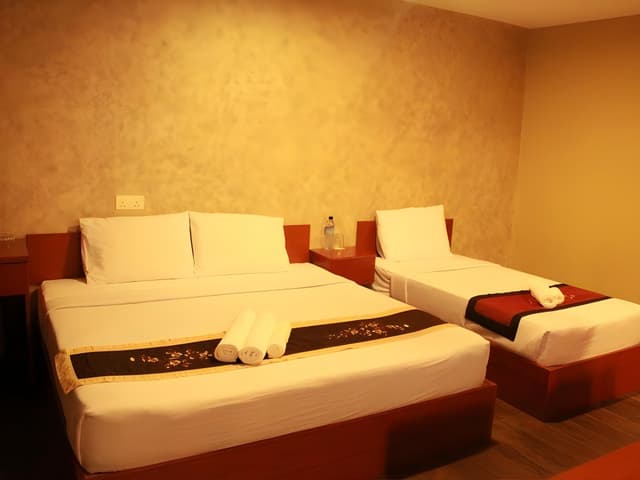 Deluxe Family Suite