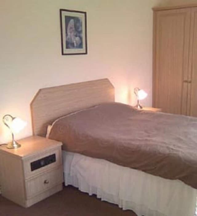 Standard Double Room, Shared Bathroom