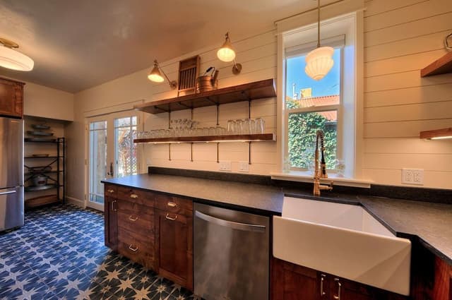 The Main House, 4 Bedrooms, Kitchen, Garden Area