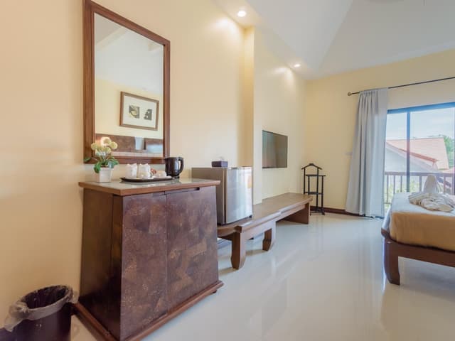 Deluxe Room 2