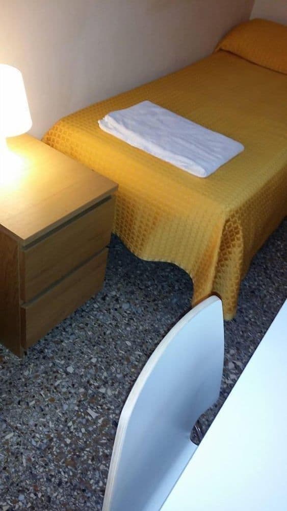 Economy Triple Room, Shared Bathroom