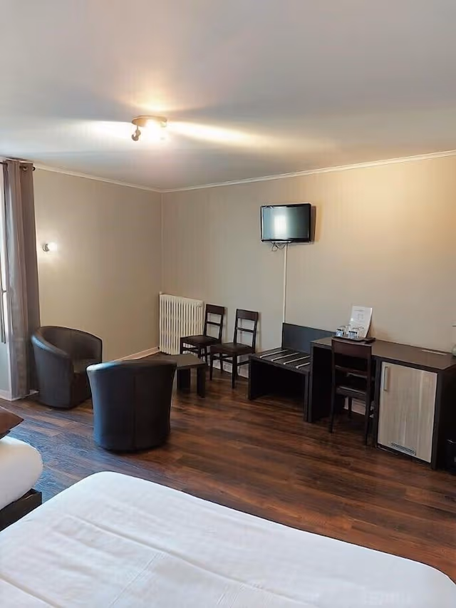 Standard Suite, Ensuite, City View (CHAMBRE QUADRUPLE)