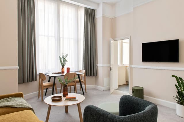 One Bedroom Apartment