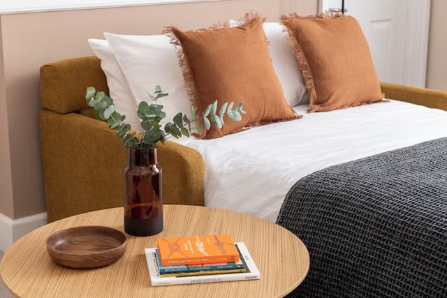 One Bedroom Apartment
