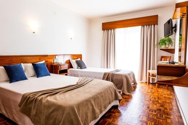 Triple Double Room