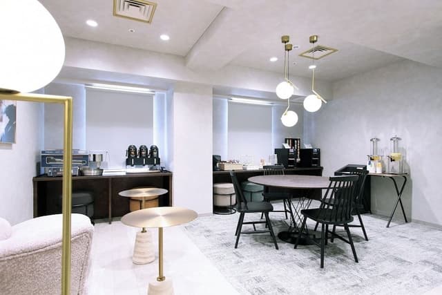Premium Floor Semi Double Room, Non Smoking