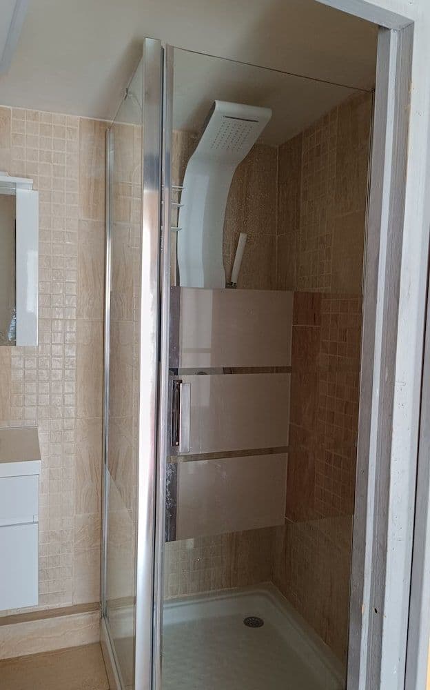 Standard Double Room, Ensuite, Garden View