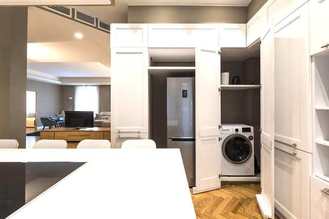 Exclusive Apartment, 3 Bedrooms (Via Sforza 5)