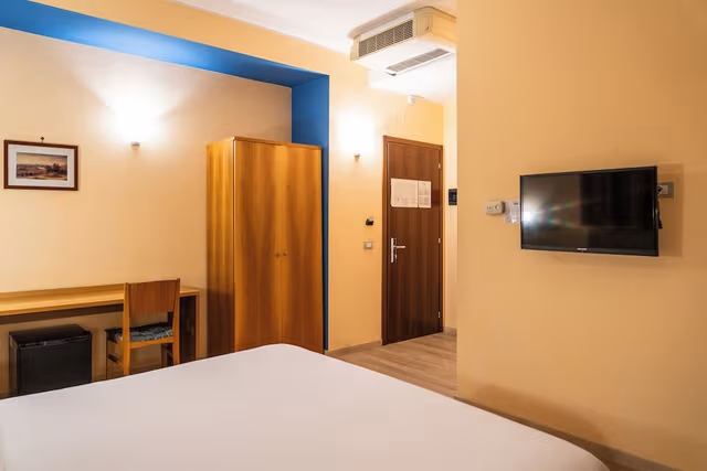 Standard Twin Room