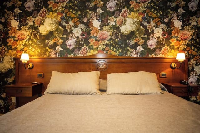 Junior Suite, Jetted Tub