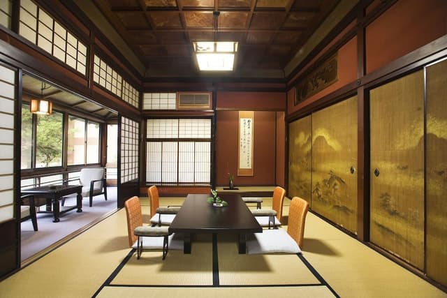 Japanese-Style Deluxe Quadruple Room with Private Toilet