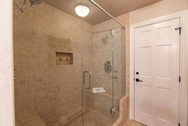 Condo, 2 Bedrooms