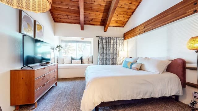 Condo, 1 Bedroom