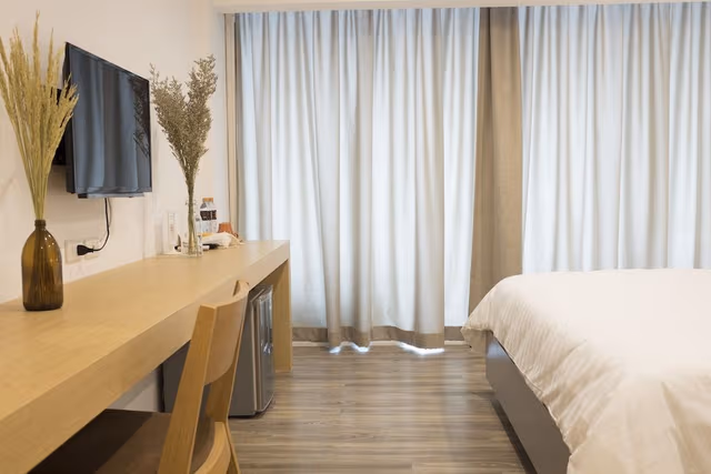Comfort Studio, 1 King Bed, Non Smoking, Terrace