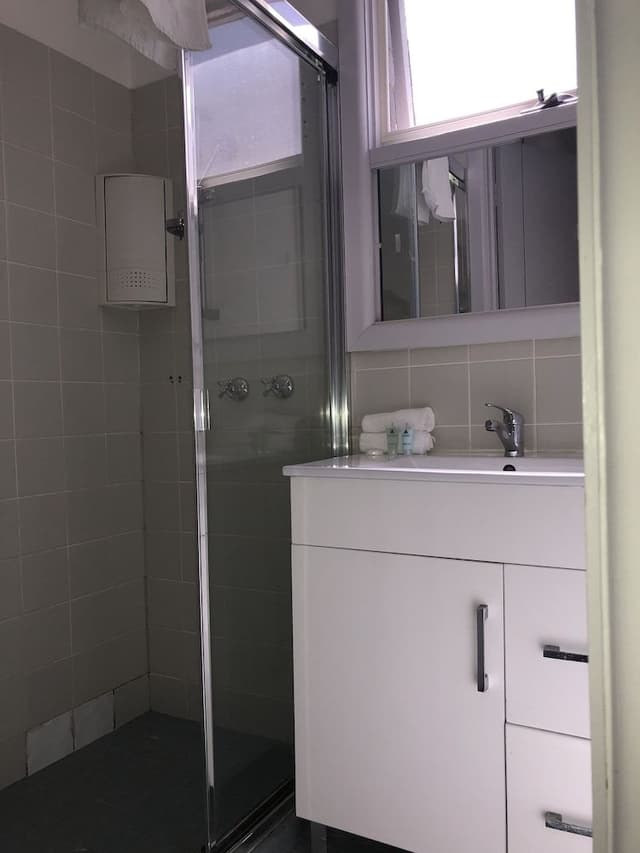 Economy Twin Room