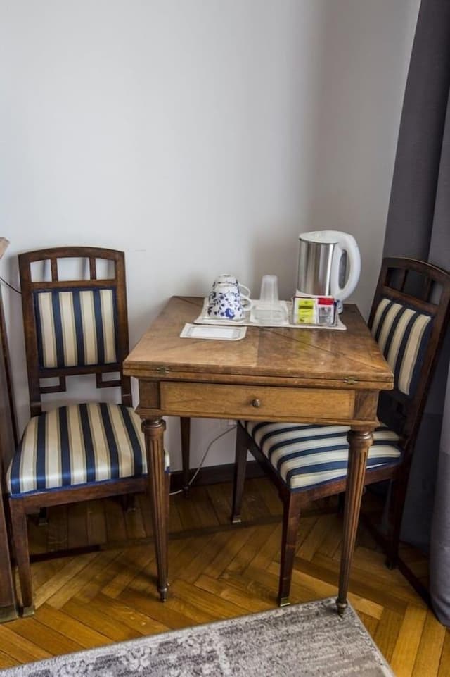 Double Room (Gianduja)