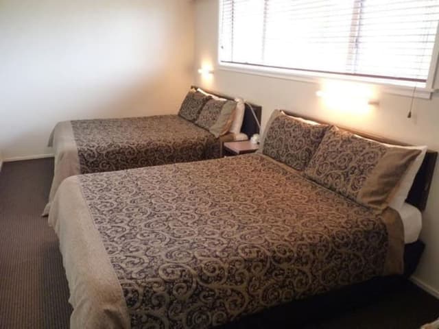 Motel 2 Bedroom