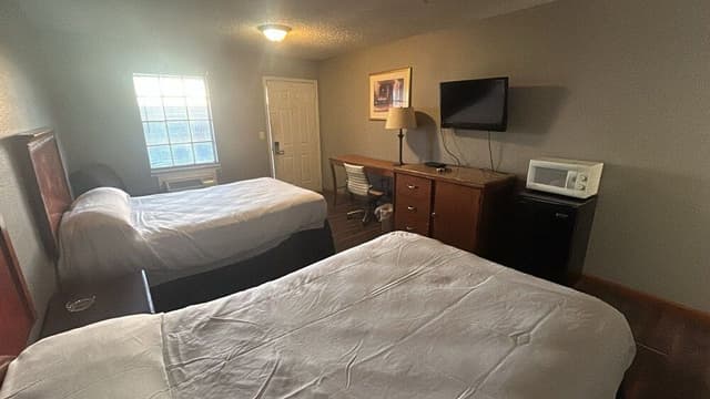 Room, 2 Queen Beds, Smoking