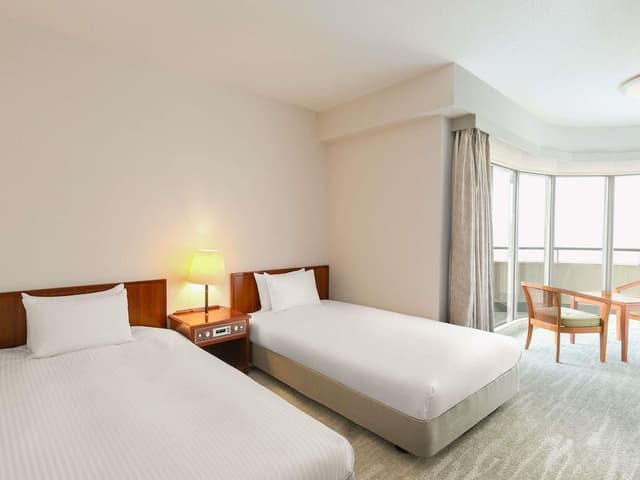 Classic Room, 2 Twin Beds, Sea View (Corner)