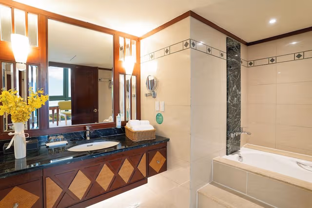 Deluxe Suite, 1 King Bed