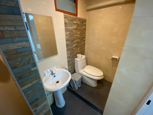 Economy Twin Room